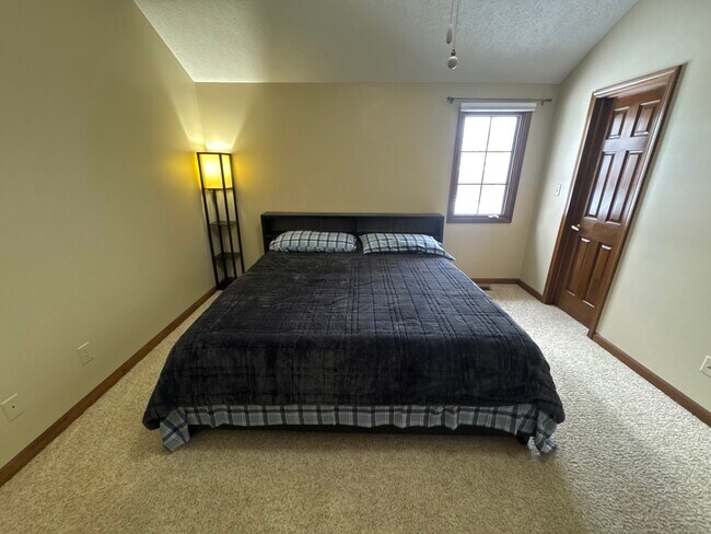 Building Photo - 9229 Westdrum Ct