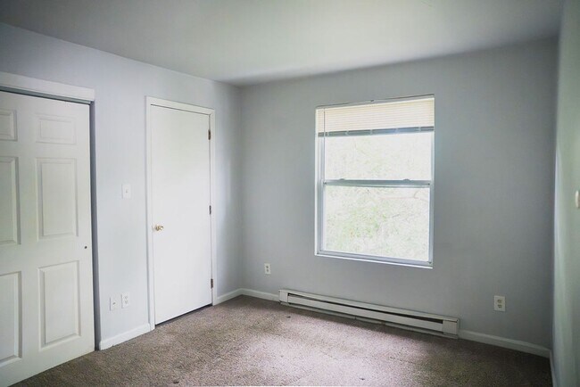 Building Photo - $100 OFF SPECIAL - Austin Street Homes - Comfort & Convenience Combined – 2BR Townhomes Now Leasing