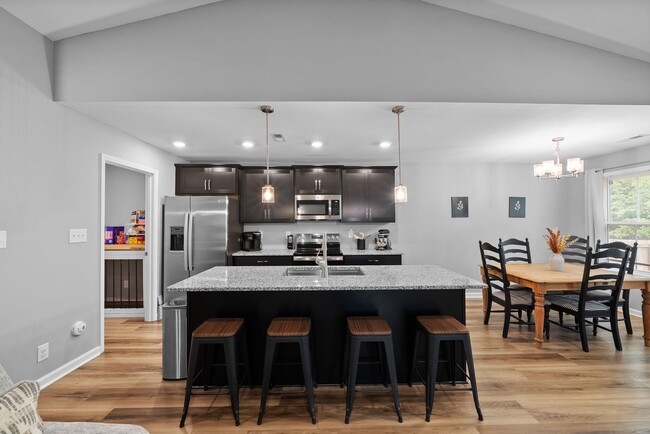 Building Photo - 3 Bedroom Pet Friendly Home For Rent Near ...