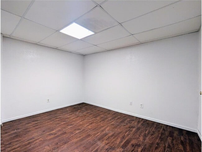 Building Photo - 14260 Empire Ave