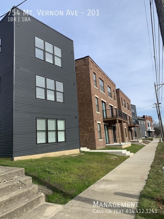 Building Photo - 754 Mt Vernon Ave