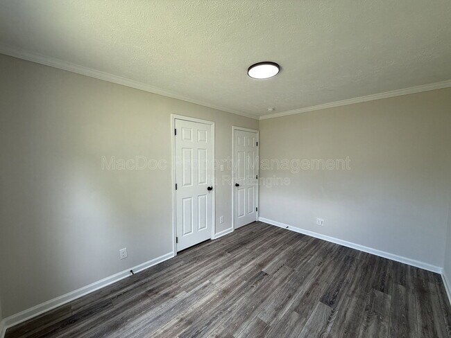 Building Photo - 10504 Benchmark Rd