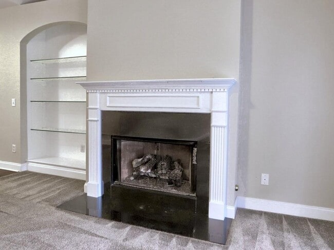 Building Photo - 3221 Summer Stream Ln