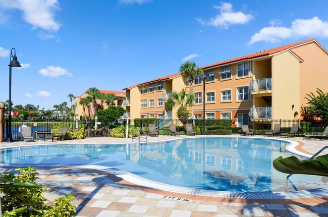 Building Photo - Resort Style Living within Walking Distanc...