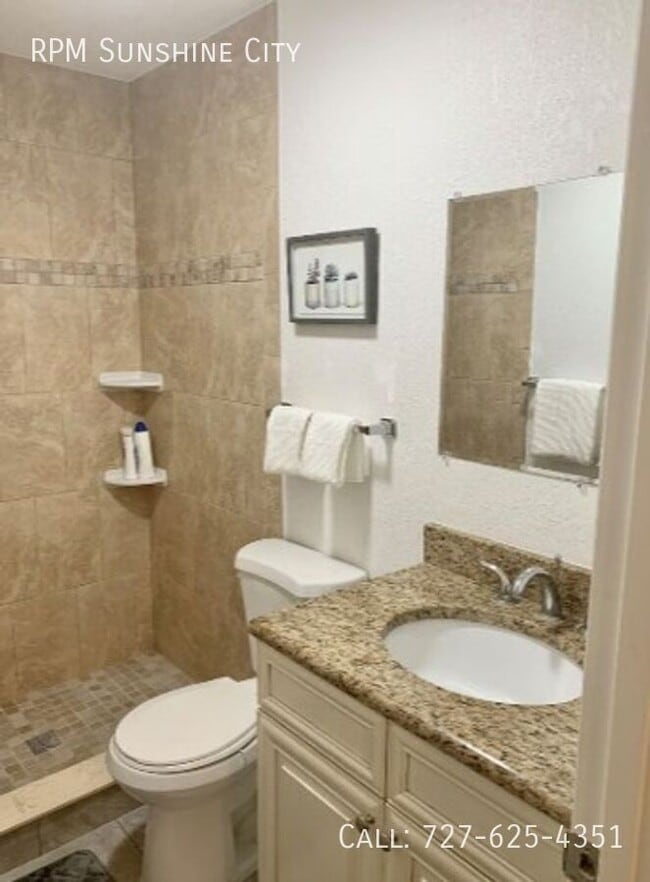 Building Photo - 2874 38th Ave N