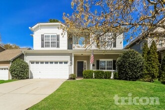 Building Photo - 1100 Bungalow Dr