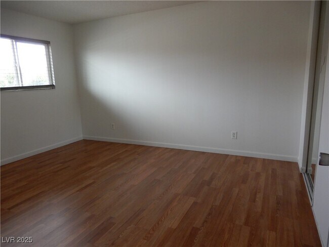 Building Photo - 3163 Panocha St