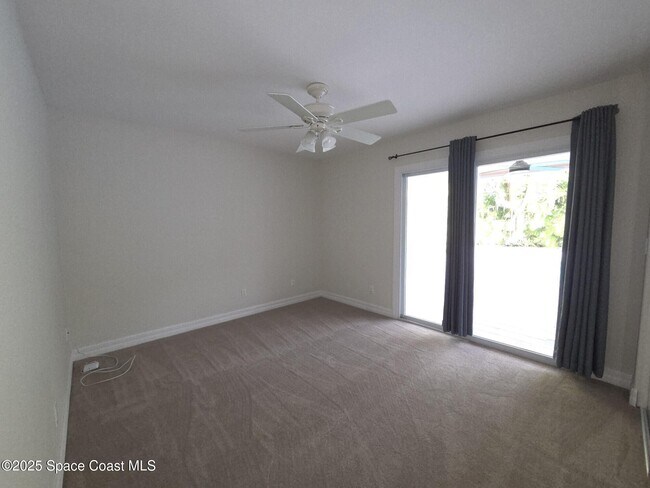 Building Photo - 190 Sea Crest Dr