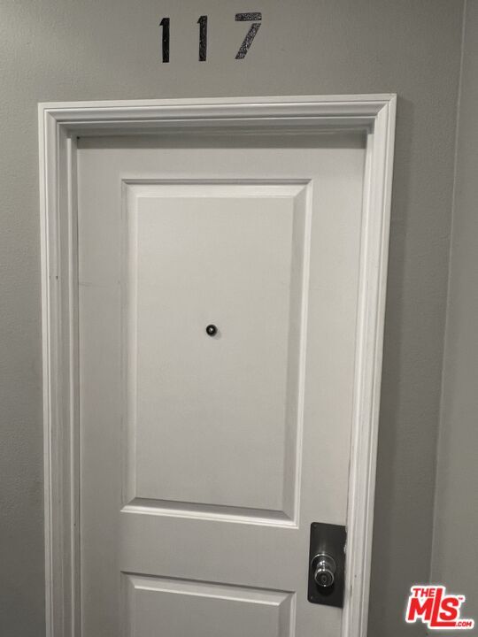 Primary Photo - 117 E 45th St