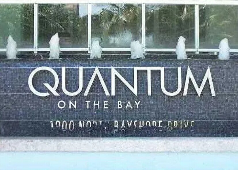 Building Photo - 1900 N Bayshore Dr