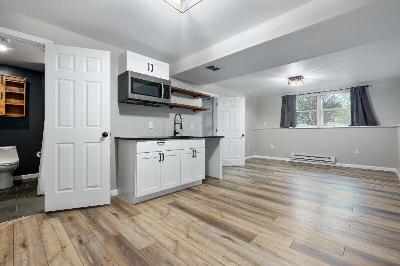 Building Photo - 1703 Long Tree Ct