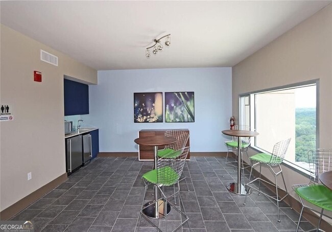 Building Photo - 4561 Olde Perimeter Way