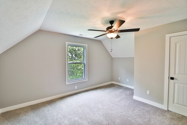 Building Photo - 1222 Warrior Ln