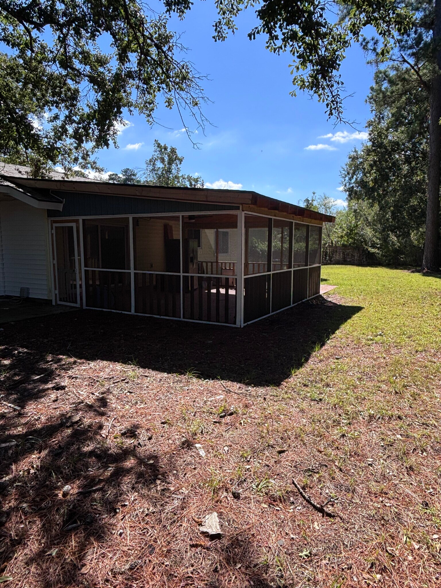 Building Photo - 619 Piedmont Ln