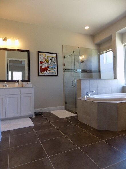 Building Photo - 2440 Vaquero Ln