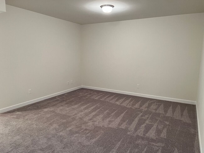 Building Photo - Clifton Community Town Home- Christiansburg