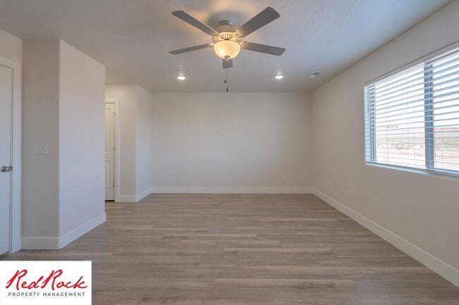 Building Photo - 1005 Tortoise Rock Dr