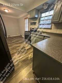 Building Photo - 423 E 274th St