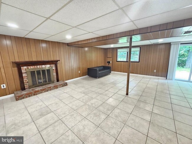 Building Photo - 5683 Ravenel Ln