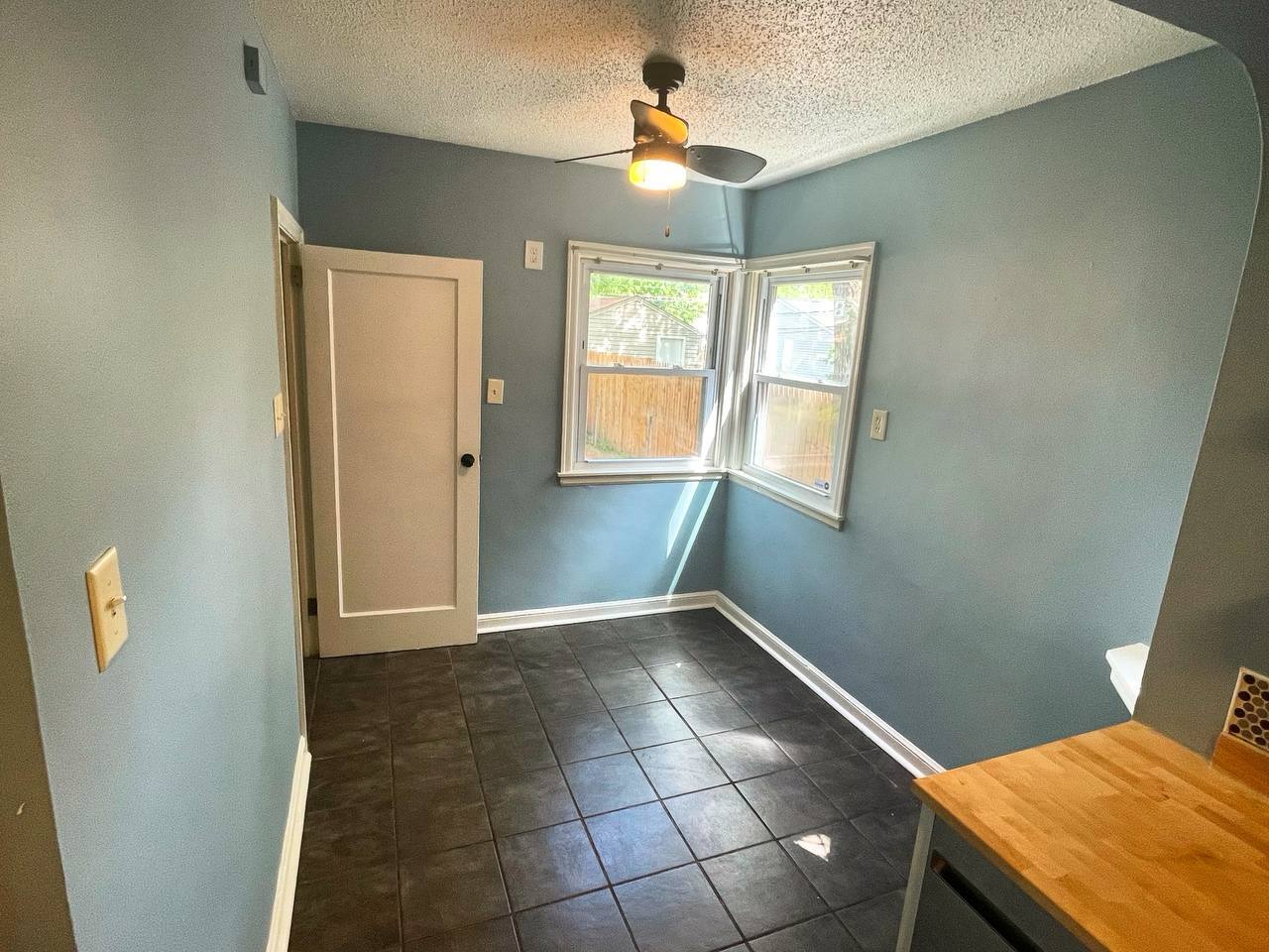 Dining area - 4538 Colfax Ave N