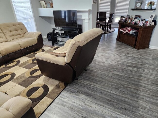 Building Photo - 9513 Greythorne Way