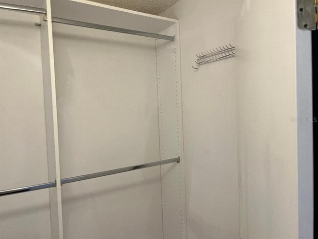 Building Photo - 200 Arbor Dr W