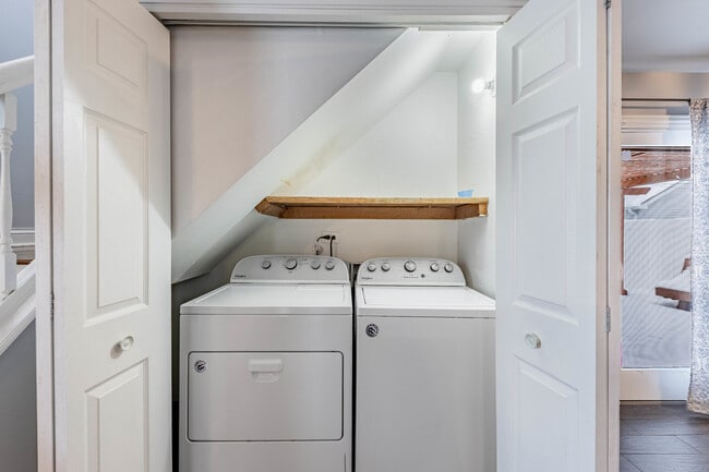 Building Photo - 8912 S Ryan Rd