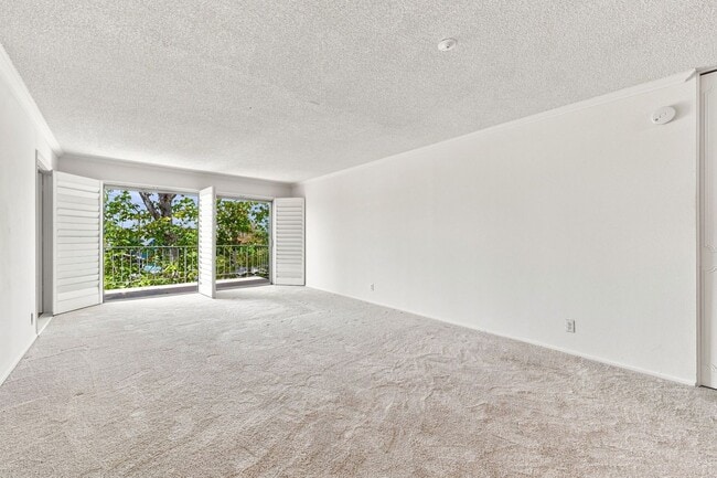 Building Photo - 300 Cagney Ln
