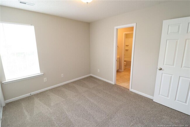 Building Photo - 110 Fanwood Ct