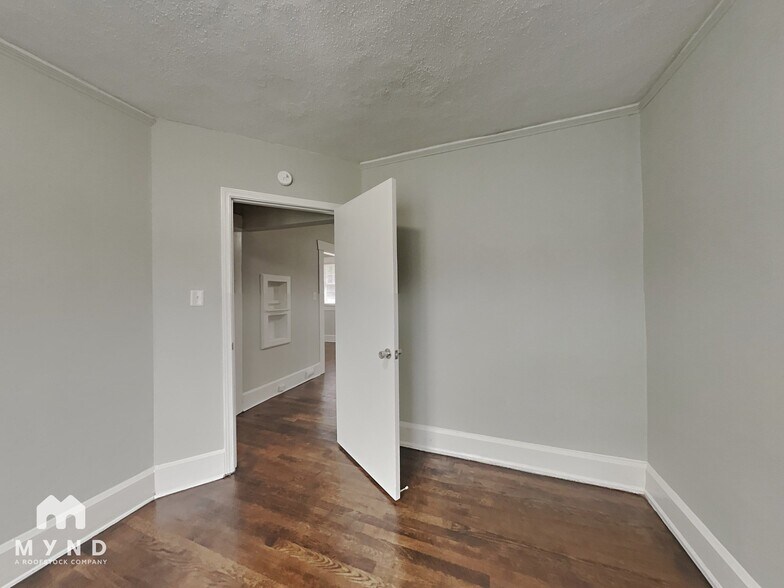 Building Photo - 4817 Avenue N