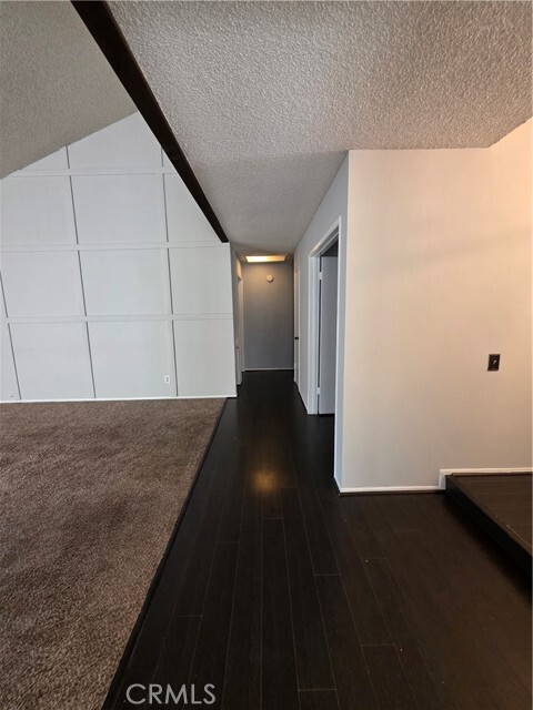 Building Photo - 23401 Vía Elisandra