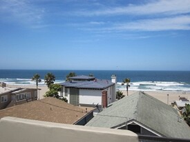 Building Photo - 4008 Ocean Dr