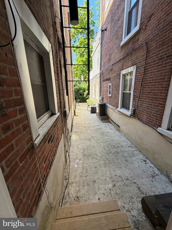 Building Photo - 1504 Mt Vernon St