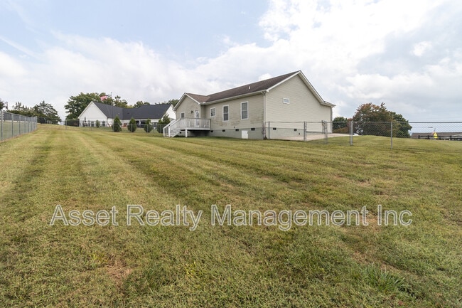 Building Photo - 7821 Griffith Rd