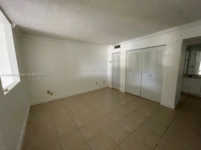 Building Photo - 8500 SW 109th Ave