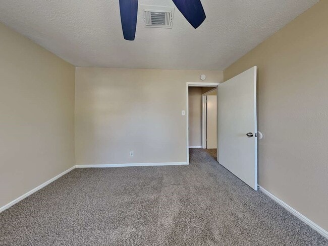 Building Photo - 1115 Misty Lea Ln
