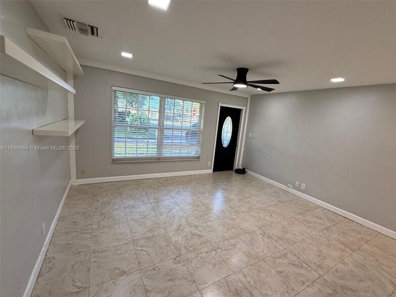 Building Photo - 1498 SW 47th Terrace