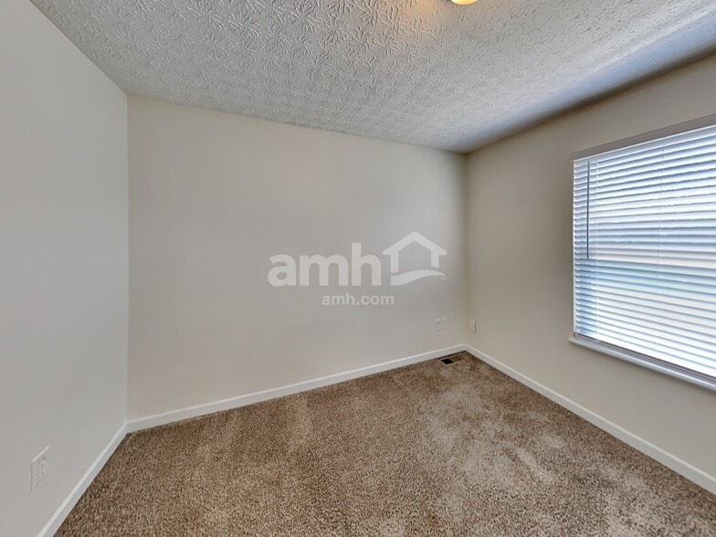 Building Photo - 4513 Edgarton Dr