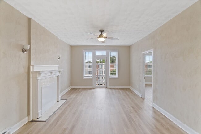 Living Room - Belvedere Apartments
