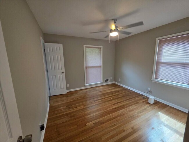 Building Photo - 4886 Candlewood Ln