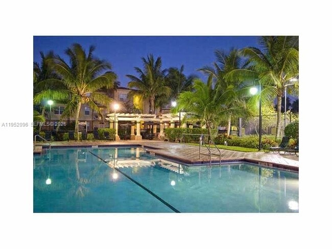 Building Photo - 2541 Centergate Dr