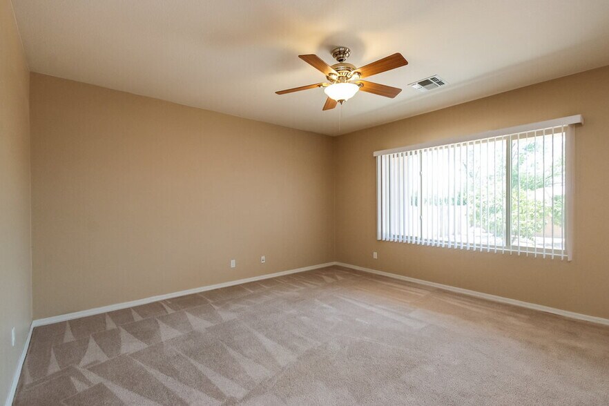 Building Photo - 15007 S Camino Rio Puerco