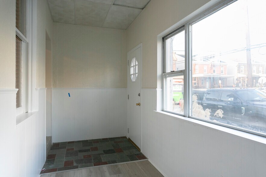 Building Photo - 4238 Pechin St