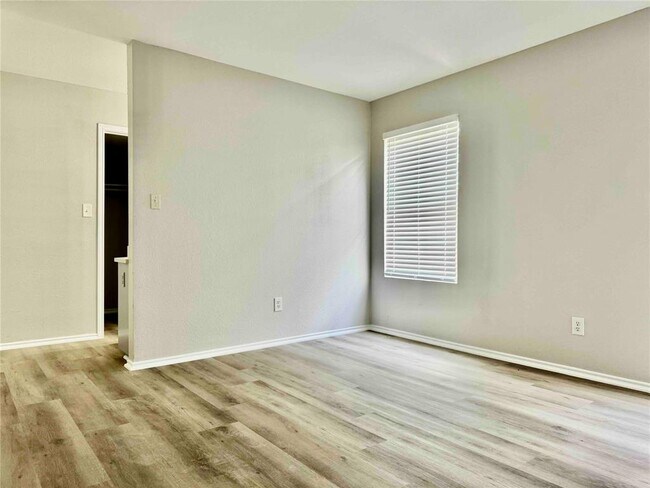 Building Photo - 4403 Quicksilver Blvd