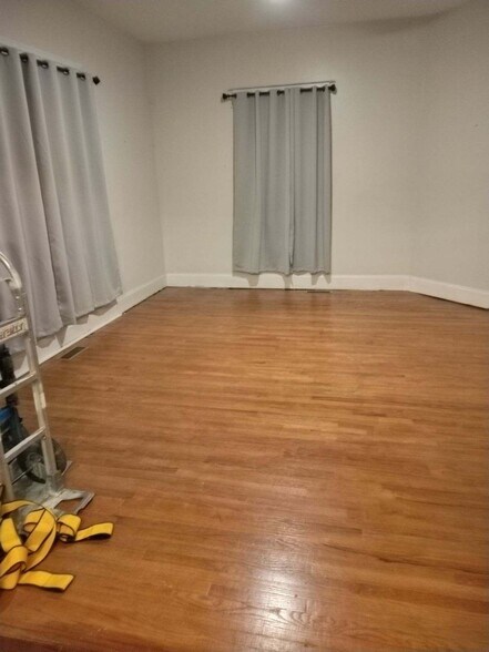 Building Photo - 515 Washington Avenue Southwest