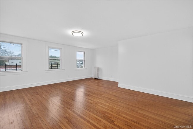 Building Photo - 2092 Grand Ave