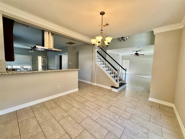 Building Photo - 5722 Fort Sumter Ln