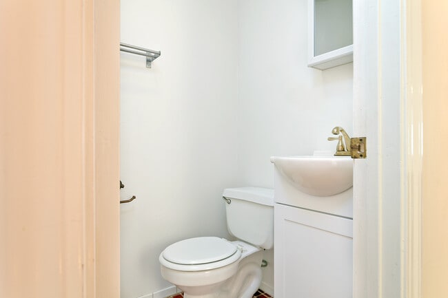 Building Photo - 544 Mississippi St