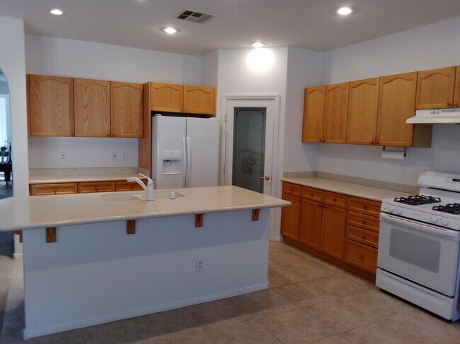 Building Photo - 232 Pebble Canyon Dr