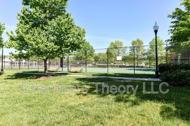 Building Photo - 25798 S Village Dr
